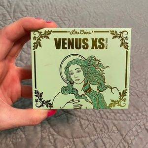 Lime Crime Venus XS Holly Daze Palette